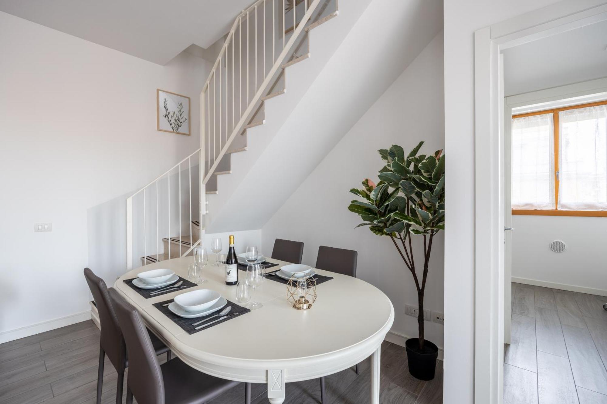 Bocconi's Nest - Close To Duomo With Terrace * Milano